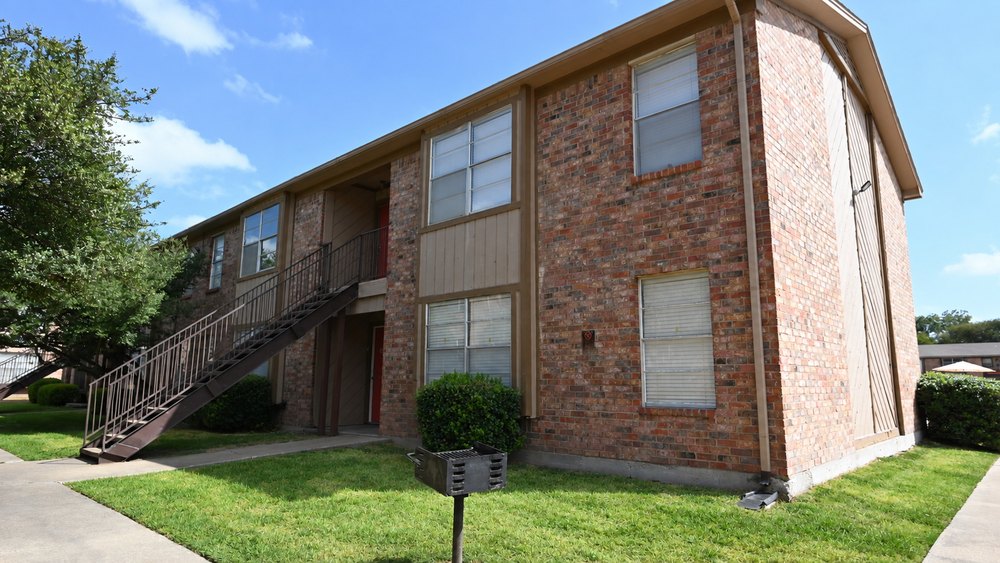 Peppertree Apartments building exterior