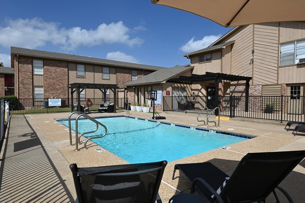 Peppertree Apartments photo 01