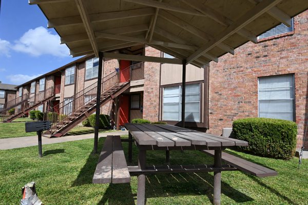 Peppertree Apartments photo 04