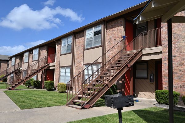 Peppertree Apartments photo 05