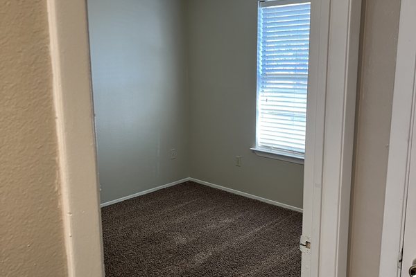 Peppertree Apartments photo 18