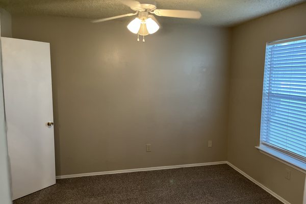 Peppertree Apartments photo 25